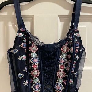 Victoria's Secret Dream Angels lace embroidered floral corset. Size small.
